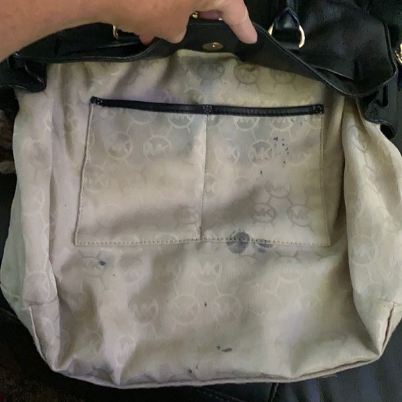 Michael Kors Purse - Picture 8 of 16